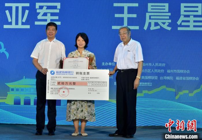 第63分钟，马竞后场长传发动进攻，略伦特右侧连续假动作摆脱防守送出精准传中，门前包抄的莫拉塔高高跃起头槌破门！